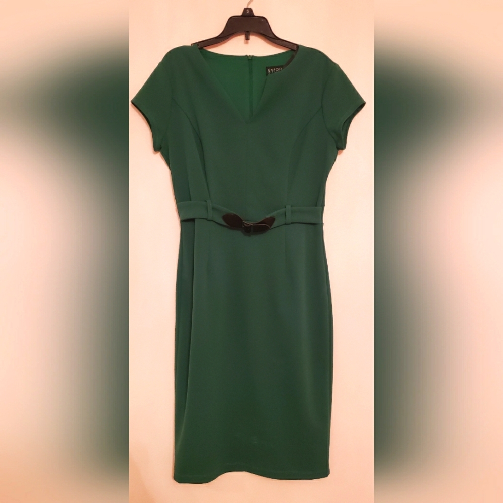 Elegant Green Belted Sheath Dress
